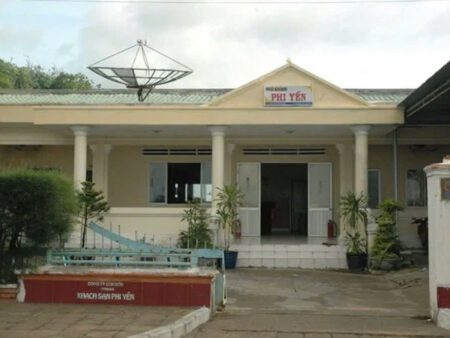 KHÁCH SẠN PHI YẾN CÔN ĐẢO